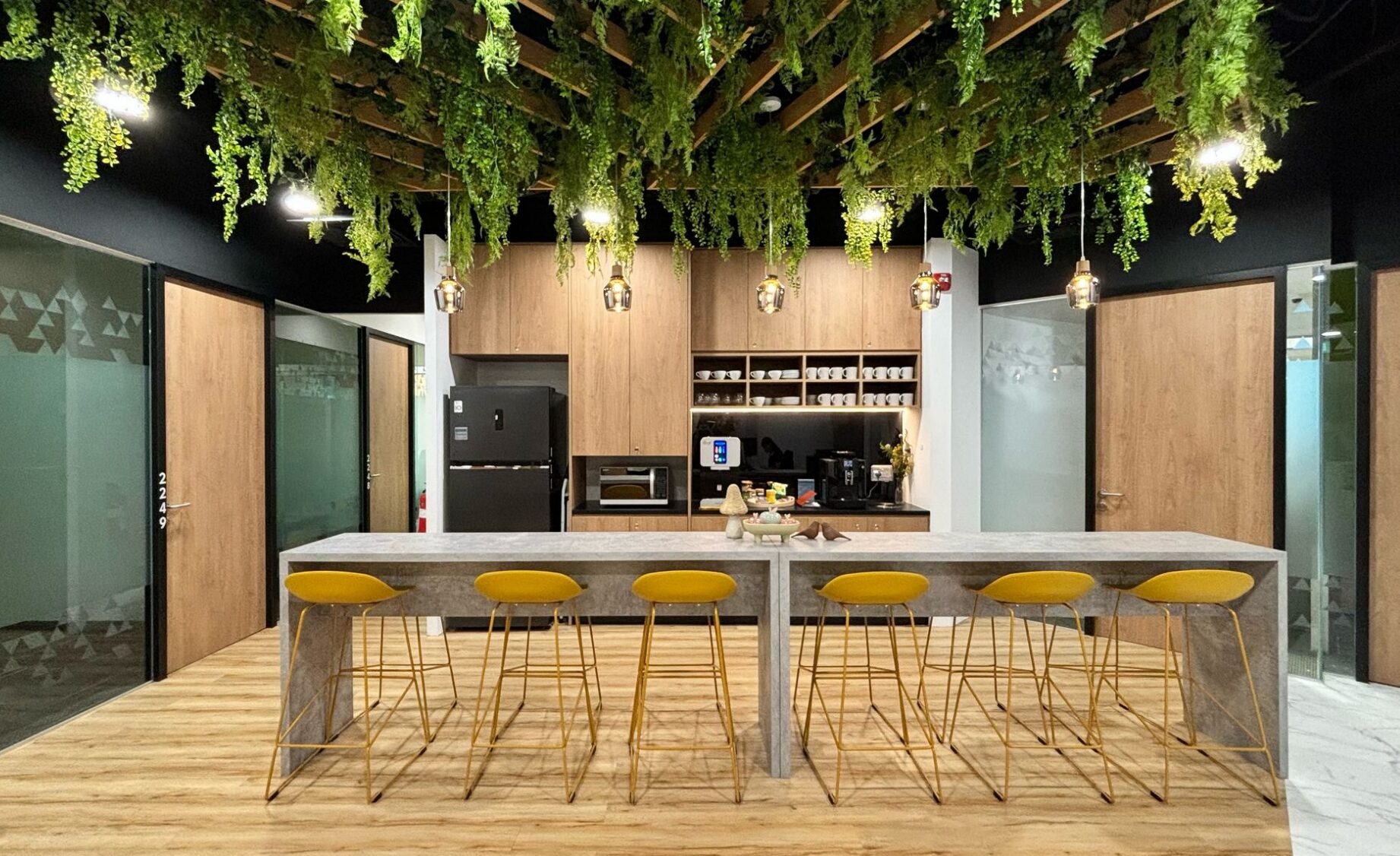 Corporate Serviced Offices – PLUS Building